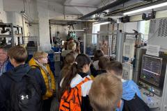 2025-Exkurzní den Renova,ASV,koželužna Solnice 8.ročníky